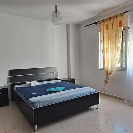 Close The Sea Apartment Durres