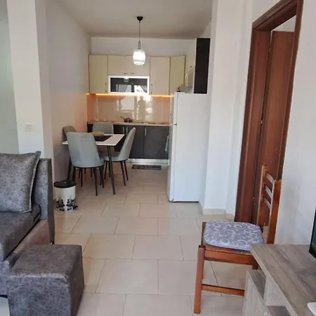 Close The Sea Apartment Durres